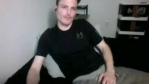 Snapshot of dee4dayz19 chatting on 12.18.25 Dee4dayz online show from 12.18.25