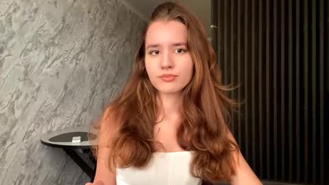 Anna online show from 09.14.25