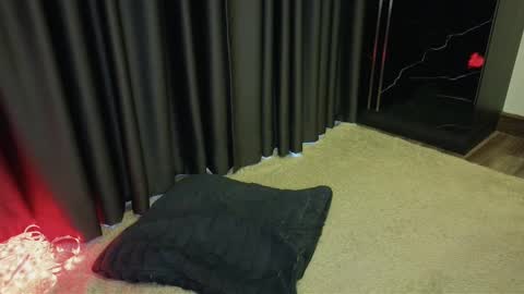 Snapshot of deedeedoll chatting on 02.21.25 deedeedoll online show from 02.21.25