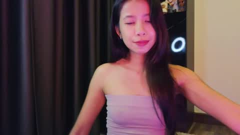 Snapshot of deedeedoll chatting on 05.05.26 deedeedoll online show from 05.05.26