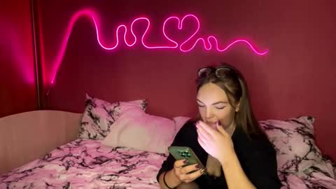 Snapshot of deeplookscouple chatting on 10.03.25 deeplookscouple online show from 10.03.25