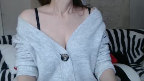 KamiDevi online show from 01.17.25