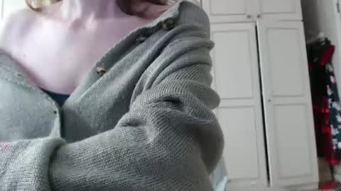 KamiDevi online show from 02.26.25