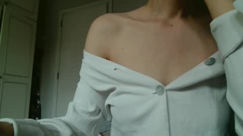 KamiDevi online show from 09.29.25