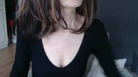 KamiDevi online show from 11.08.25