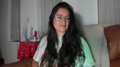 Snapshot of deesseluxure_ chatting on 11.16.25 Andre online show from 11.16.25