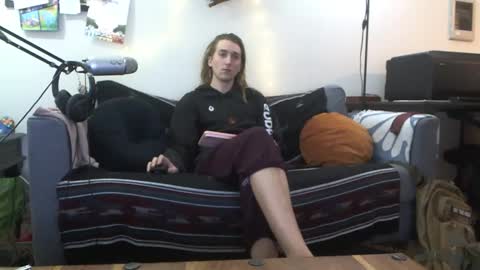 Snapshot of definatelyvegan chatting on 02.16.25 definatelyvegan online show from 02.16.25