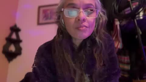 Tori online show from 01.16.25