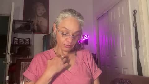 Tori online show from 10.14.25