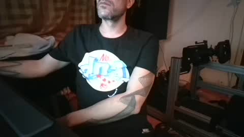 Snapshot of degrandis chatting on 03.02.25 Luka Magic online show from 03.02.25