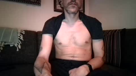 Snapshot of degrandis chatting on 02.26.26 Luka Magic online show from 02.26.26