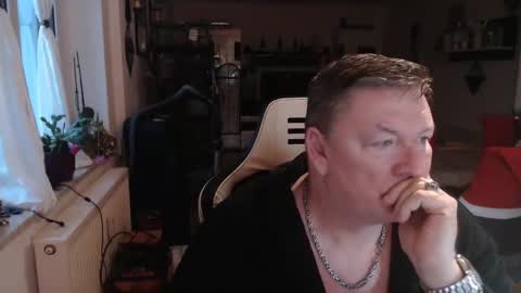 Snapshot of deinprinz2312 chatting on 12.09.24 deinprinz2312 online show from 12.09.24