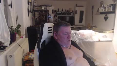 Snapshot of deinprinz2312 chatting on 12.10.24 deinprinz2312 online show from 12.10.24