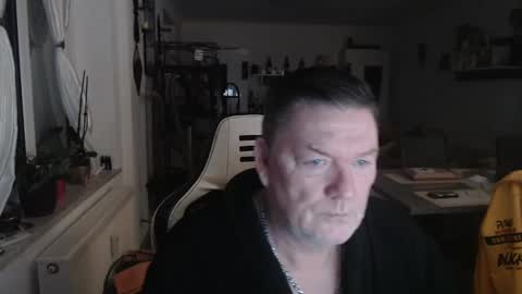 Snapshot of deinprinz2312 chatting on 01.09.25 deinprinz2312 online show from 01.09.25