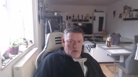 Snapshot of deinprinz2312 chatting on 01.28.25 deinprinz2312 online show from 01.28.25