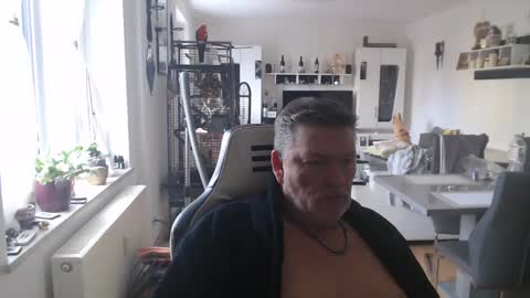 Snapshot of deinprinz2312 chatting on 01.29.25 deinprinz2312 online show from 01.29.25