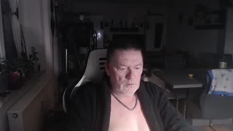 Snapshot of deinprinz2312 chatting on 03.09.25 deinprinz2312 online show from 03.09.25