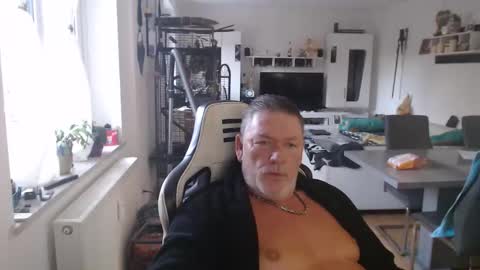 Snapshot of deinprinz2312 chatting on 09.16.25 deinprinz2312 online show from 09.16.25