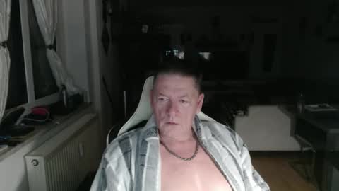 deinprinz2312 online show from 04.21.26