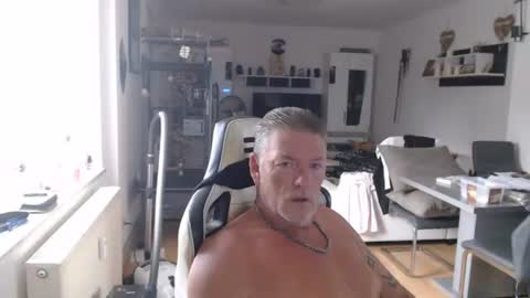 Snapshot of deinprinz2312 chatting on 07.14.26 deinprinz2312 online show from 07.14.26