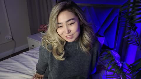 sexy bimbo little kitty asian misstress quen princes sexy girl you can just call me pleasure online show from 12.07.24