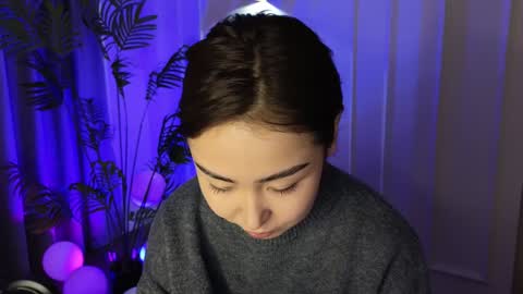 sexy bimbo little kitty asian misstress quen princes sexy girl you can just call me pleasure online show from 12.20.24