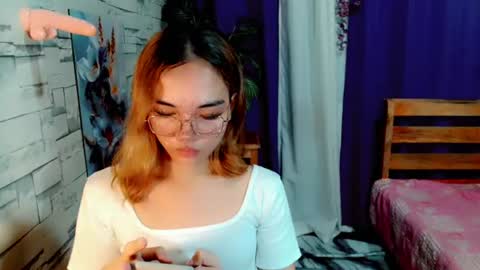 Snapshot of deity_kira chatting on 07.10.26 kira online show from 07.10.26