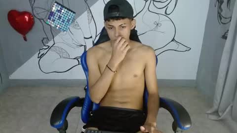 Snapshot of deivid_bigcock1 chatting on 09.28.25 Deivid online show from 09.28.25