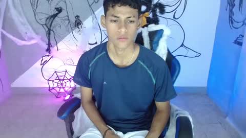 Snapshot of deivid_bigcock1 chatting on 10.23.25 Deivid online show from 10.23.25