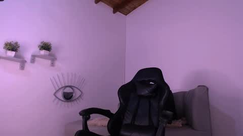  DEIVY  online show from 02.13.25