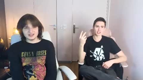 Snapshot of delalex chatting on 07.07.26 Alex online show from 07.07.26