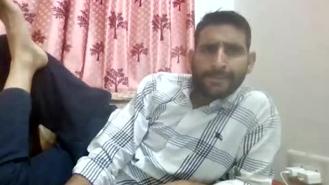 Snapshot of delhihornycouple chatting on 01.12.26 akash kavya online show from 01.12.26