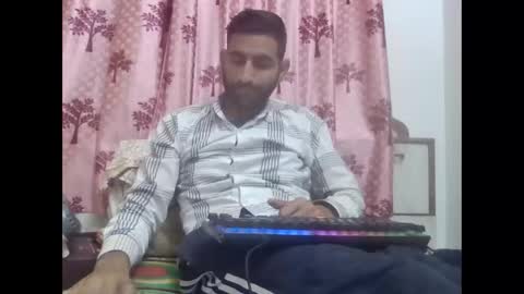 Snapshot of delhihornycouple chatting on 01.13.26 akash kavya online show from 01.13.26