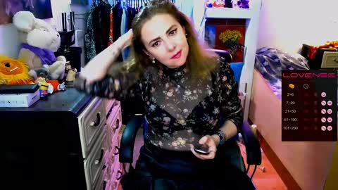 Snapshot of delicecat chatting on 02.02.25 Delicacat online show from 02.02.25