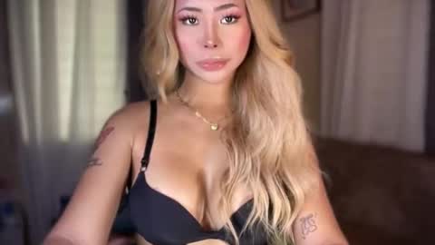 Hello your loving faye 3 online show from 04.05.26