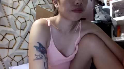 Snapshot of deliciousgirl975840 chatting on 04.24.26 deliciousgirl975840 online show from 04.24.26