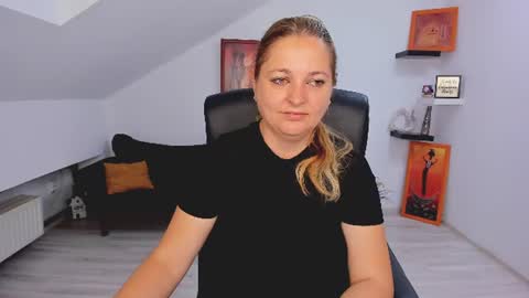 Snapshot of deliciouslolly chatting on 06.24.26 DeliciousLolly online show from 06.24.26