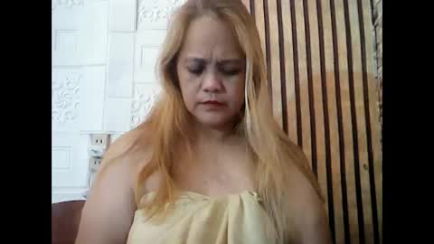 Snapshot of deliciousmel4u chatting on 12.11.24 mel online show from 12.11.24