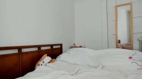 deliciousnoni online show from 11.29.25