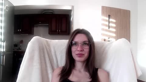 Snapshot of delightaurora chatting on 02.11.25 Aurora online show from 02.11.25