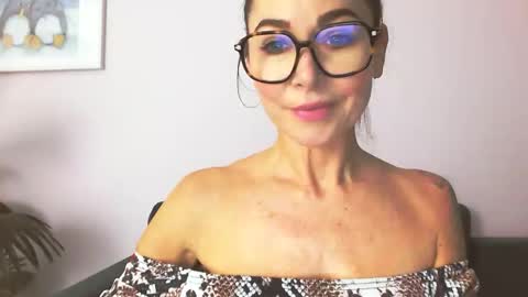 delilah_sweet online show from 11.03.25