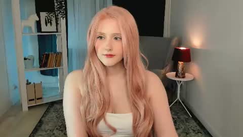 Snapshot of delilahtaylor chatting on 07.08.26 Delilah or Laila online show from 07.08.26