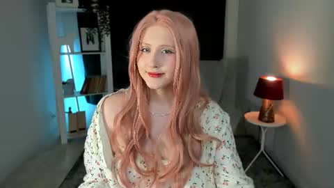 Snapshot of delilahtaylor chatting on 07.17.26 Delilah or Laila online show from 07.17.26