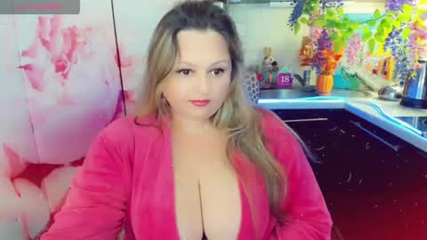 Snapshot of delinnia chatting on 04.25.26 Margo online show from 04.25.26