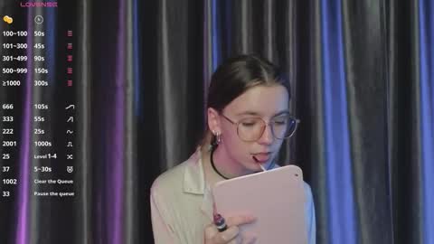 Rochel online show from 12.21.25