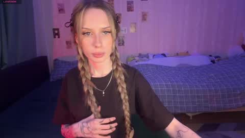 Della online show from 04.27.26