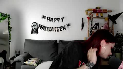 Snapshot of dellacrush_ chatting on 10.20.25 dellacrush_ online show from 10.20.25