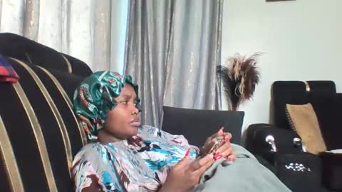 dellarine517299 online show from 04.16.26