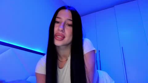Snapshot of delly_love chatting on 06.15.26 delly_love online show from 06.15.26