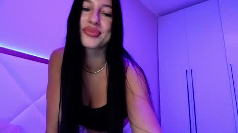 Snapshot of delly_love chatting on 07.27.26 delly_love online show from 07.27.26
